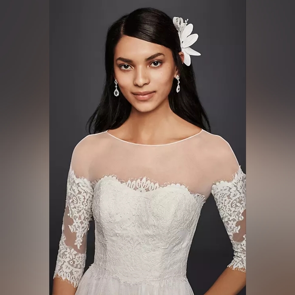 David's Bridal Wedding Dress - Picture 2 of 4